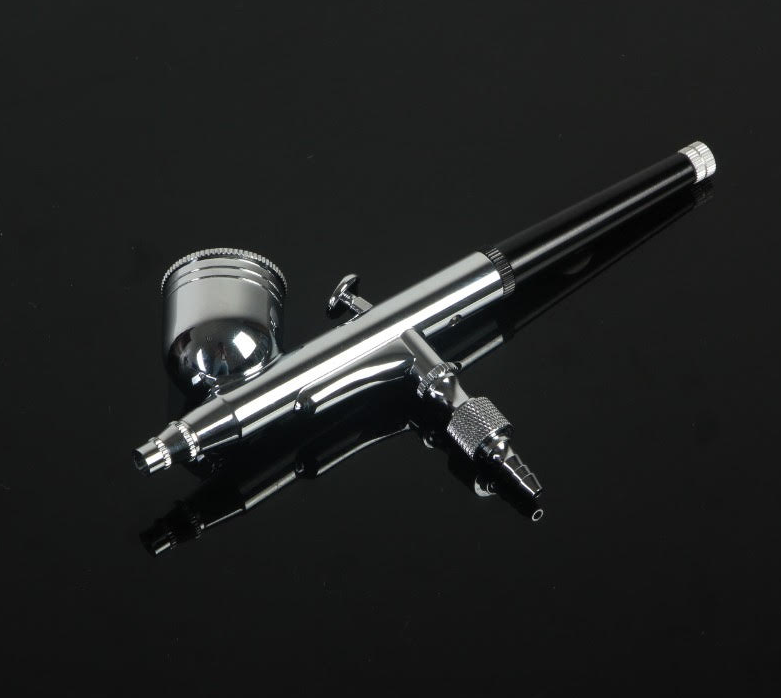 Oxygen spray gun device for infusing concentrated oxygen for enhanced skin rejuvenation, collagen production, and hydration.